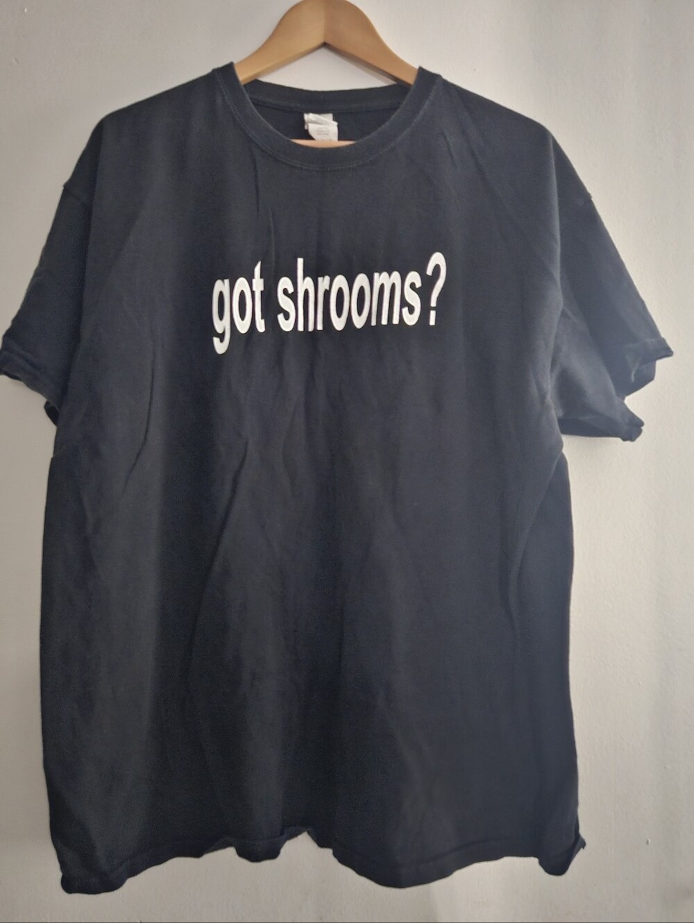Black Short-Sleeve "got shrooms?" Fungi Store San Francisco Graphic Tee XL
